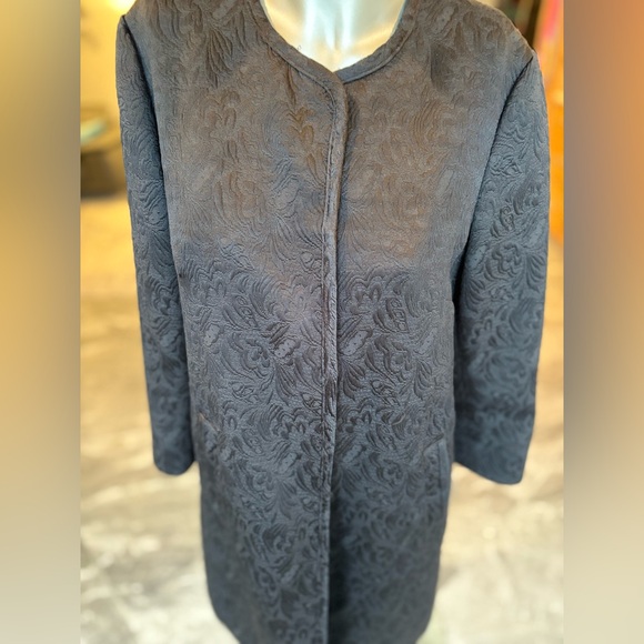 Sz 10 Tahari Lightweight Jacket - Picture 2 of 16